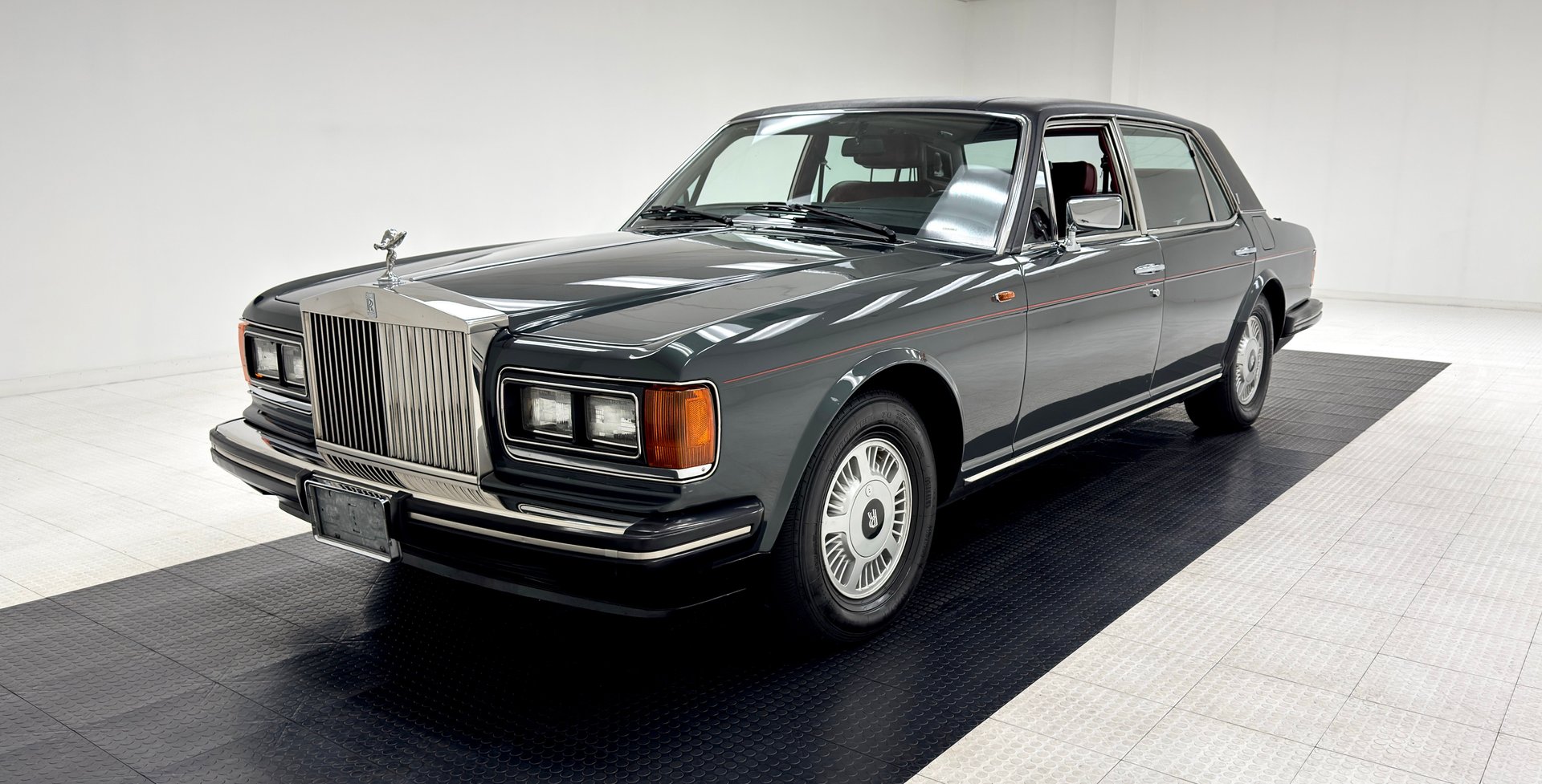 Image of Rolls-Royce Silver Spur